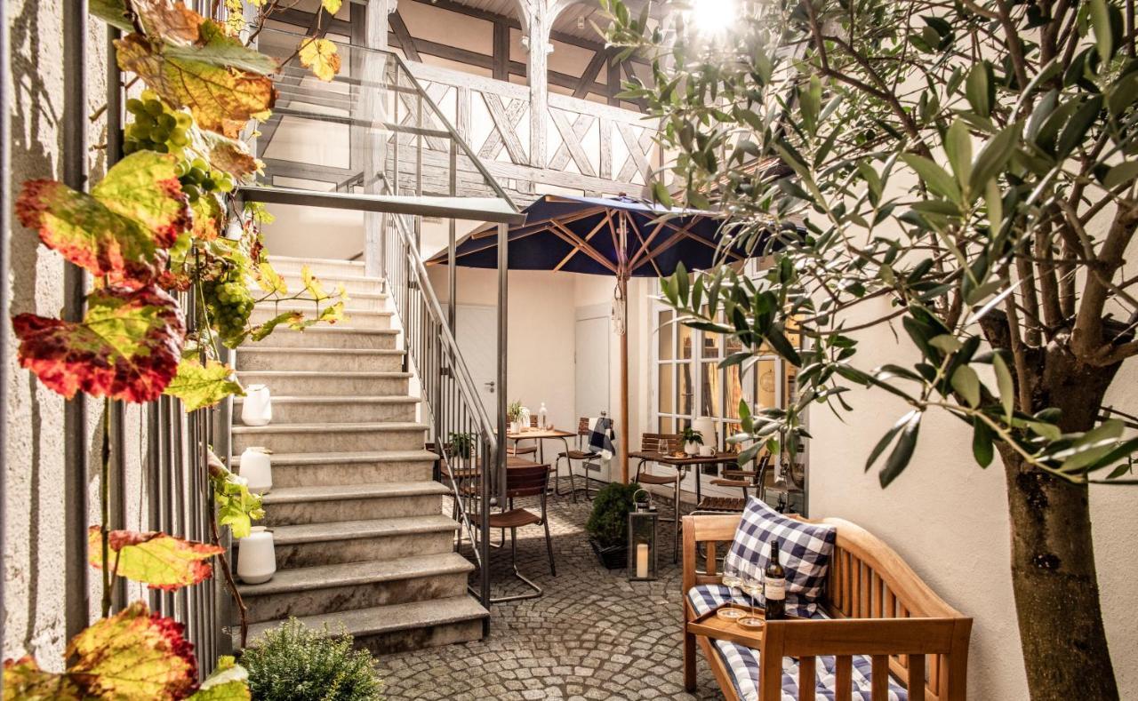 Haestens Boutique Biohotel - Chez Douverne Sommerach Buitenkant foto
